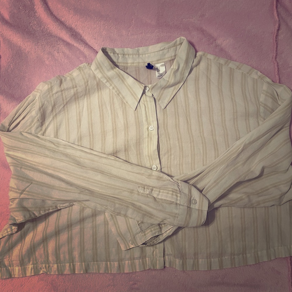 H&M XL Cropped Striped Button-Up